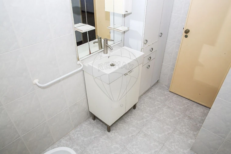 Apartamento T3 para Venda em Sobral de Monte Agraço Foto 29