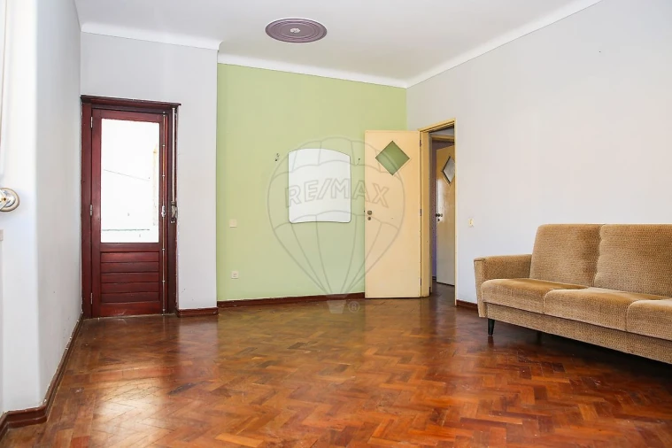 Apartamento T3 para Venda em Sobral de Monte Agraço Foto 3
