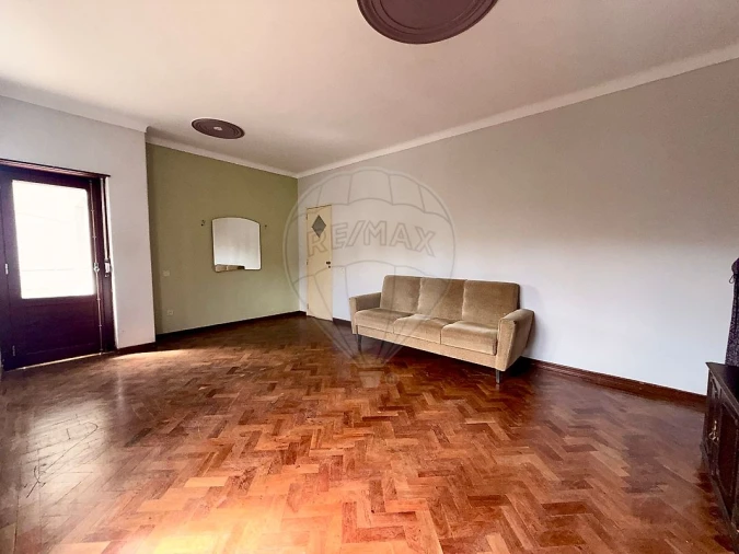 Apartamento T3 para Venda em Sobral de Monte Agraço Foto 7