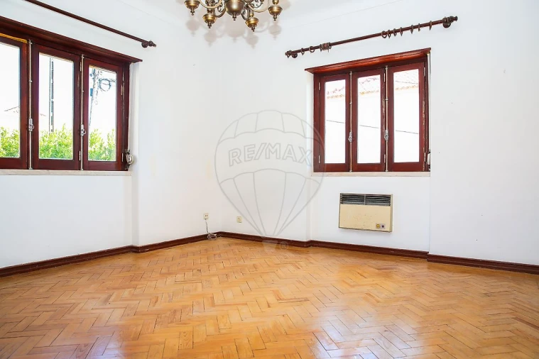 Apartamento T3 para Venda em Sobral de Monte Agraço Foto 9