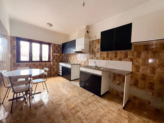 Apartamento T3 para Venda em Sobral de Monte Agraço Foto 3