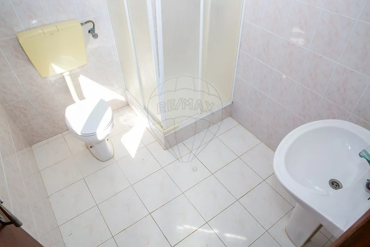 Apartamento T3 para Venda em Sobral de Monte Agraço Foto 25