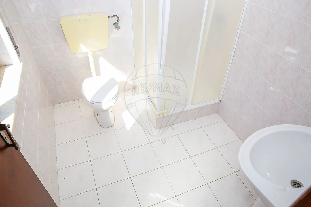 Apartamento T3 para Venda em Sobral de Monte Agraço Foto 22