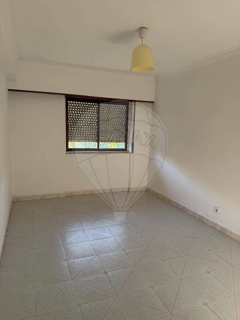 Apartamento T1 para Venda em Odivelas