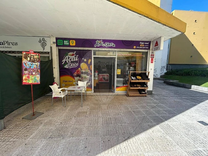 Loja para Arrendamento em Porto Salvo Foto 5