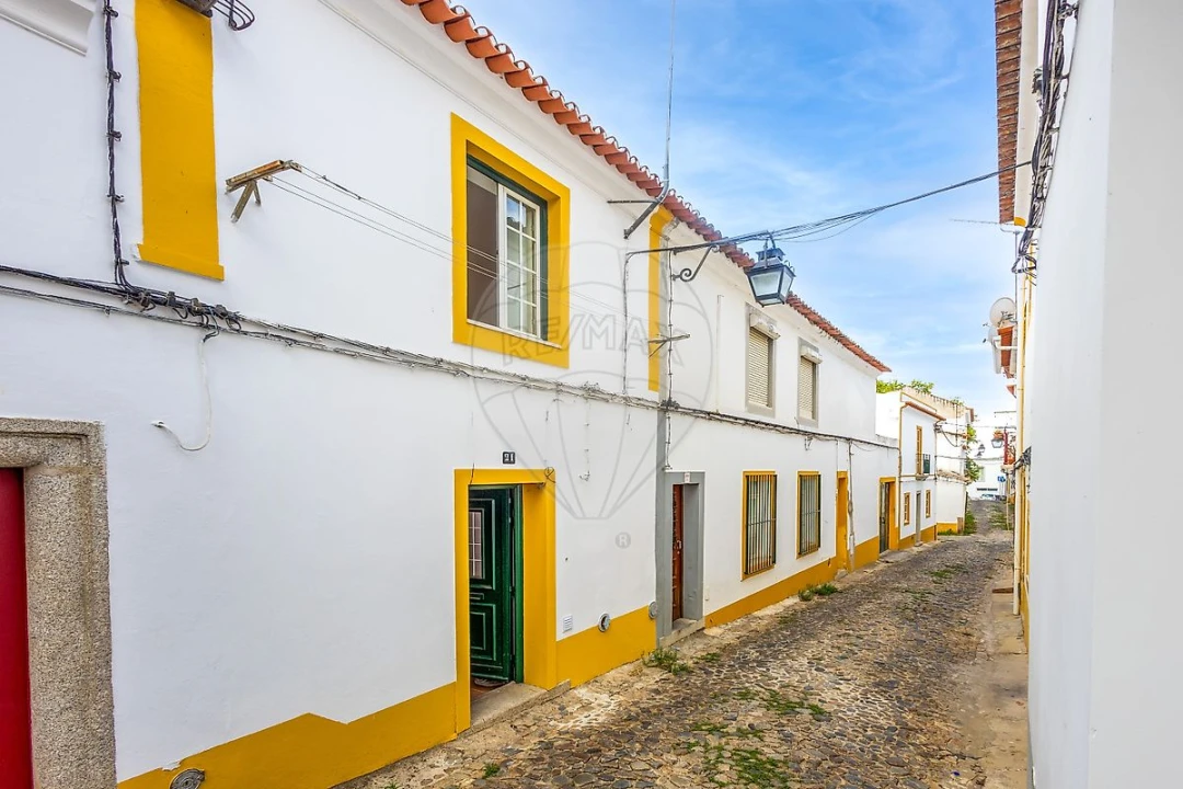 Moradia T2 para Venda em Évora (São Mamede, Sé, São Pedro e Santo Antão) Foto 2