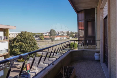 Apartamento T2 para Venda em Venteira