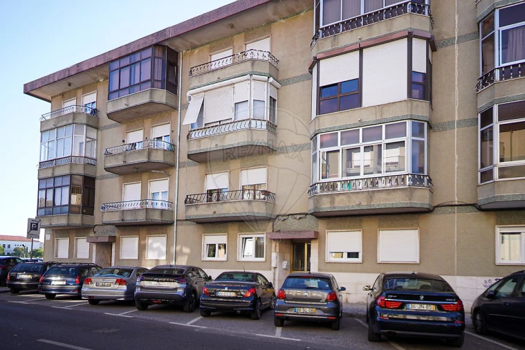 Apartamento T2 para Venda em Venteira Foto 15