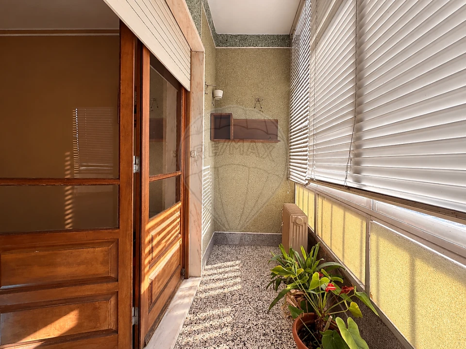 Apartamento T2 para Venda em Venteira Foto 6