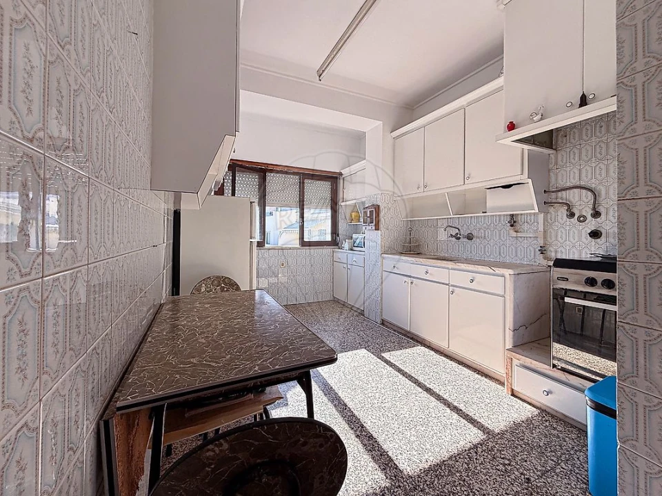 Apartamento T2 para Venda em Venteira Foto 11