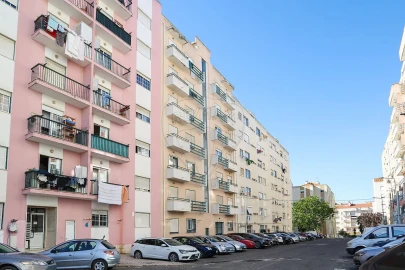 Apartamento T2 para Venda em Carregado e Cadafais