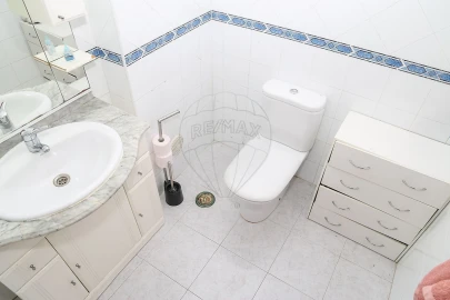Apartamento T2 para Venda em Carregado e Cadafais