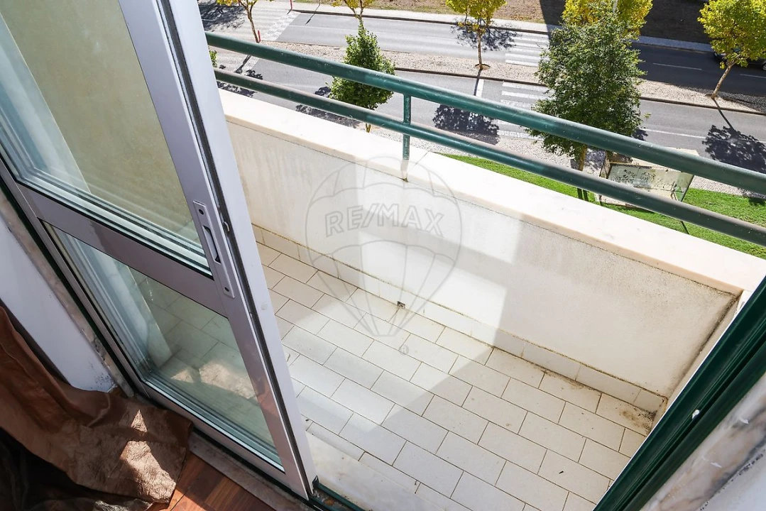 Apartamento T2 para Venda em Carregado e Cadafais Foto 17
