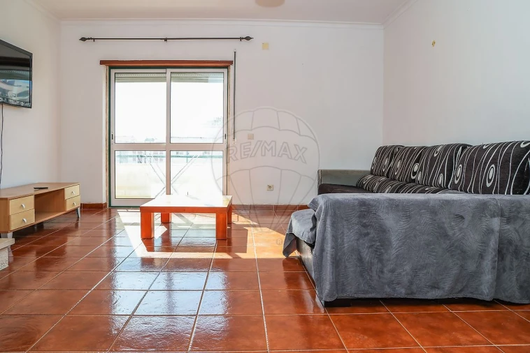 Apartamento T2 para Venda em Carregado e Cadafais Foto 5