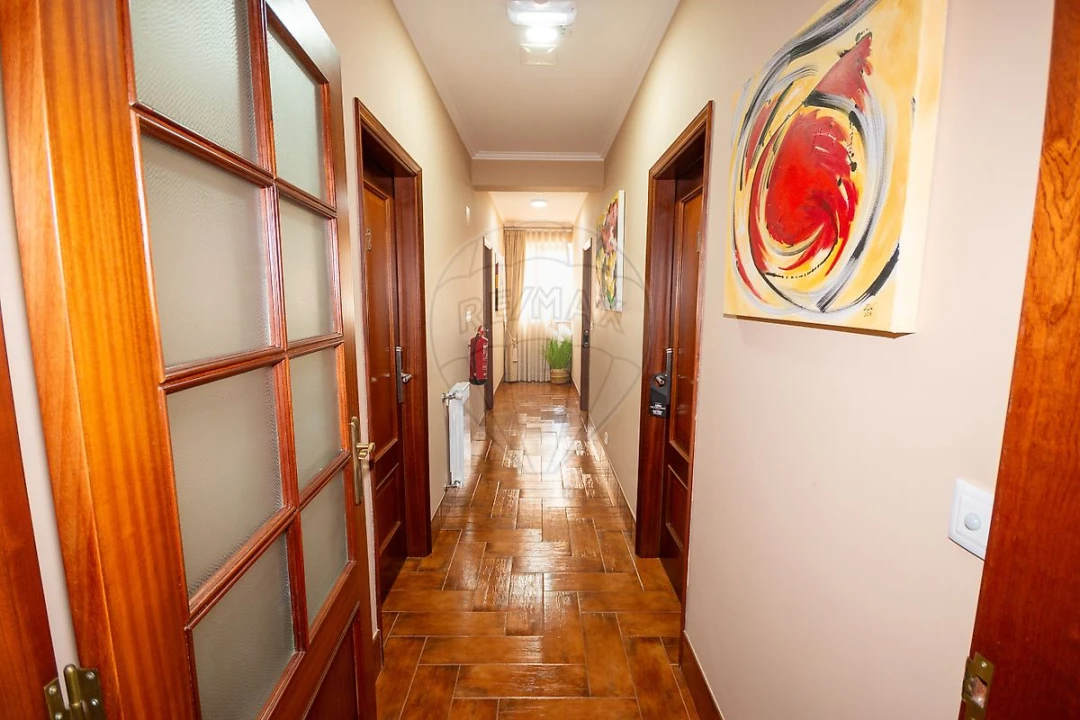 Moradia T11 para Venda em Vagos e Santo António Foto 5