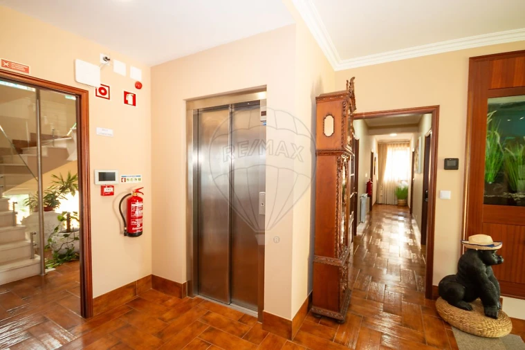 Moradia T11 para Venda em Vagos e Santo António Foto 4