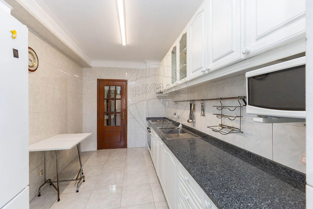 Apartamento T3 para Arrendamento em Rio Tinto Foto 27