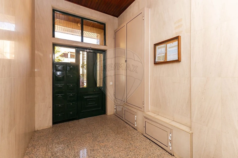 Apartamento T3 para Arrendamento em Rio Tinto Foto 3