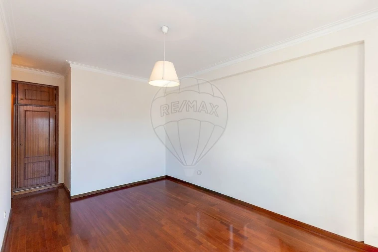 Apartamento T3 para Arrendamento em Rio Tinto Foto 13