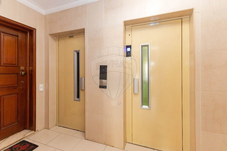 Apartamento T3 para Arrendamento em Rio Tinto Foto 2