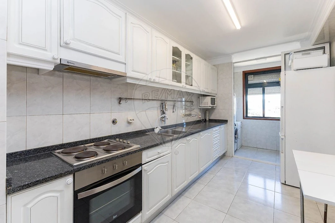 Apartamento T3 para Arrendamento em Rio Tinto Foto 28