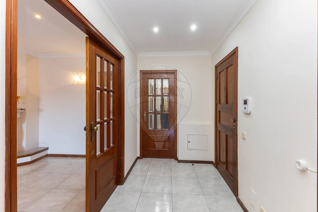 Apartamento T3 para Arrendamento em Rio Tinto Foto 6