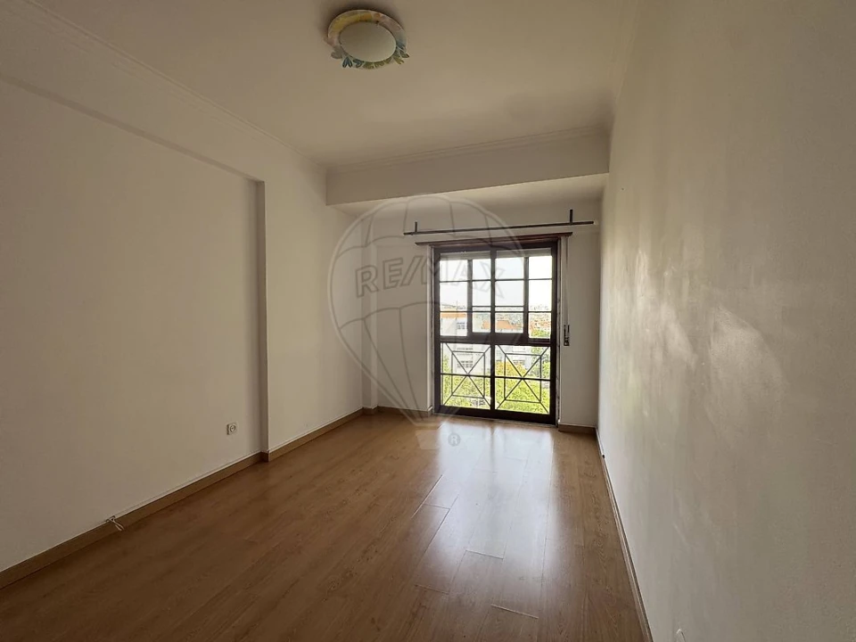 Apartamento T3 para Venda em Odivelas Foto 11