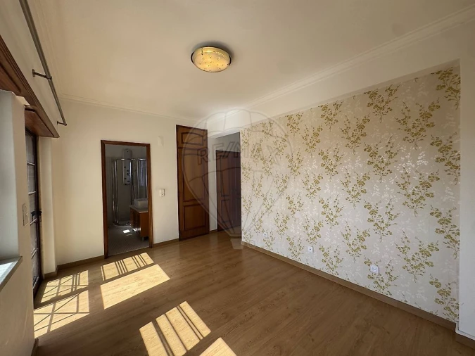 Apartamento T3 para Venda em Odivelas Foto 21