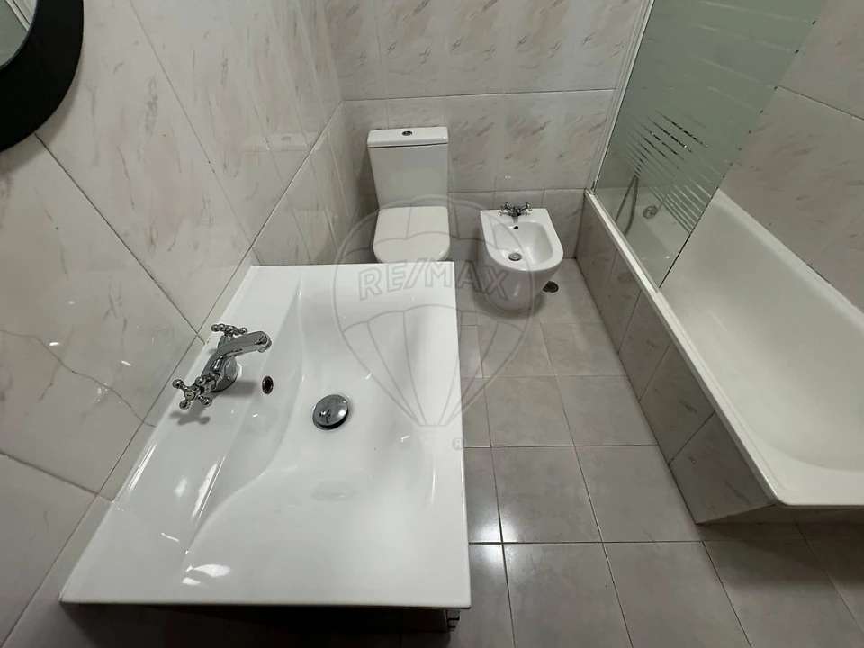 Apartamento T3 para Venda em Odivelas Foto 8