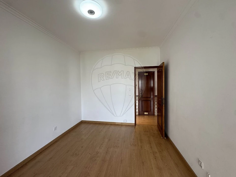 Apartamento T3 para Venda em Odivelas Foto 16