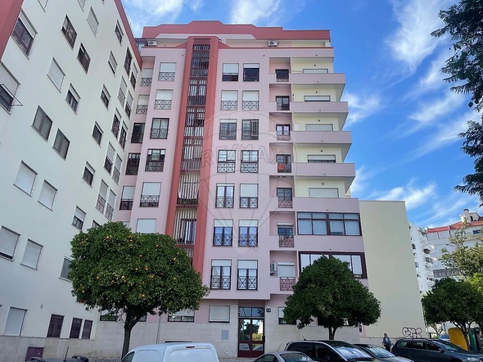 Apartamento T3 para Venda em Odivelas Foto 29
