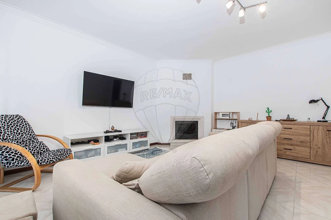 Apartamento T1 para Venda em Queluz e Belas Foto 12