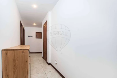 Apartamento T1 para Venda em Queluz e Belas