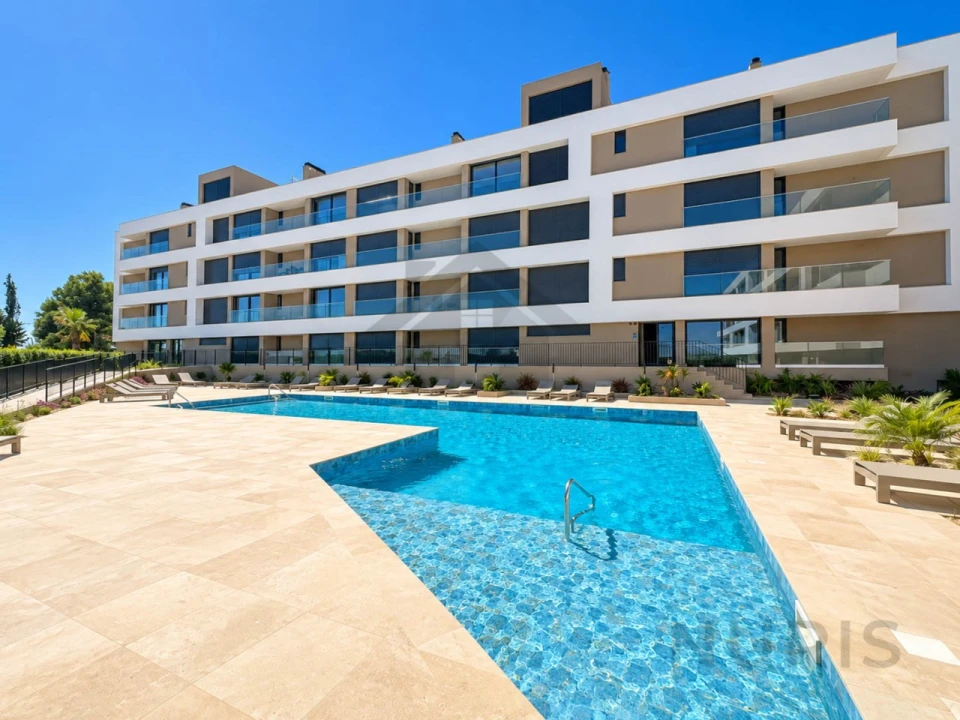 Apartamento T2 para Venda em Estômbar e Parchal Foto 2
