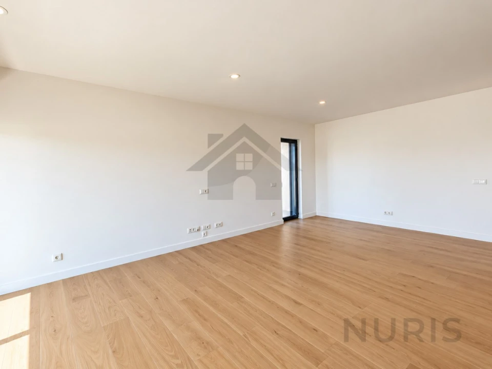 Apartamento T2 para Venda em Estômbar e Parchal Foto 4