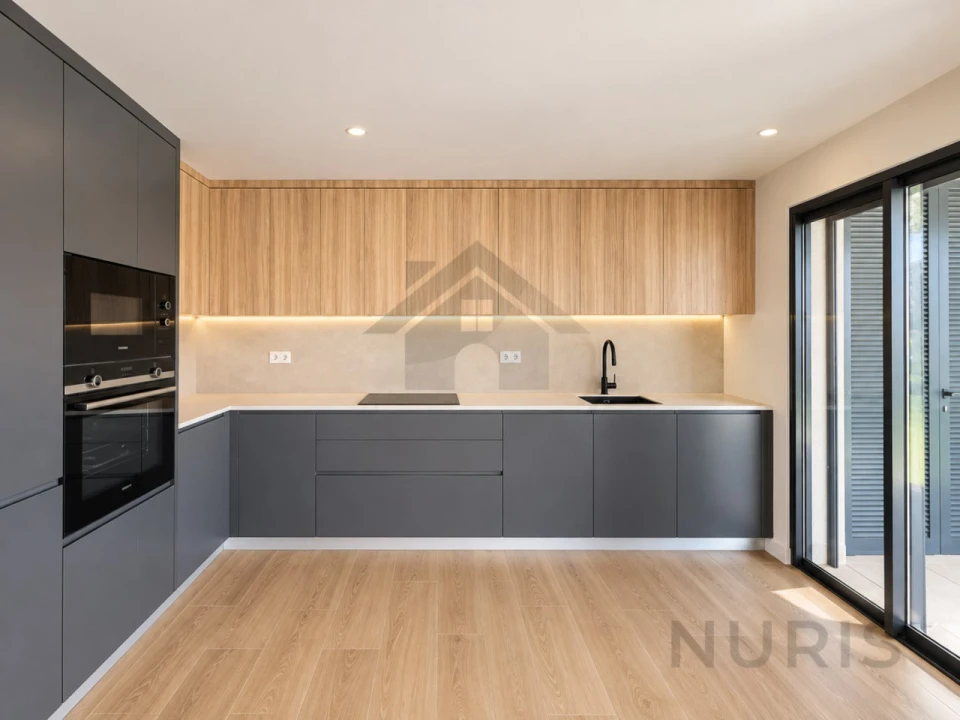Apartamento T2 para Venda em Estômbar e Parchal Foto 7