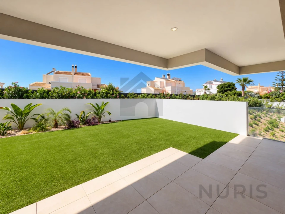 Apartamento T2 para Venda em Estômbar e Parchal Foto 8