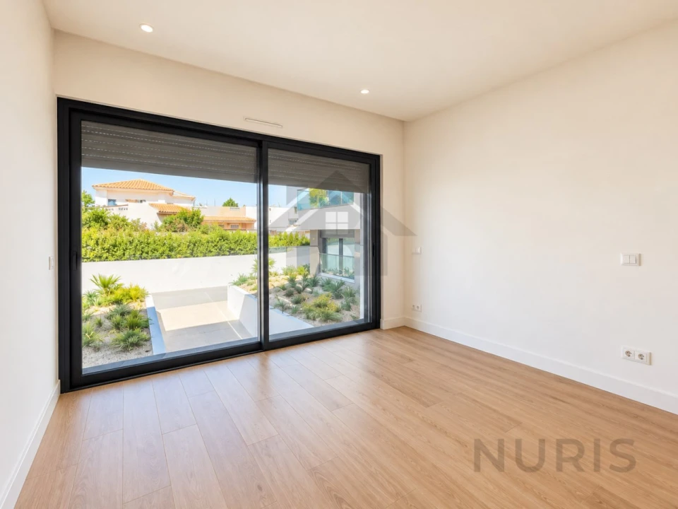 Apartamento T2 para Venda em Estômbar e Parchal Foto 10