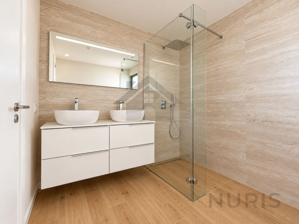 Apartamento T2 para Venda em Estômbar e Parchal Foto 15