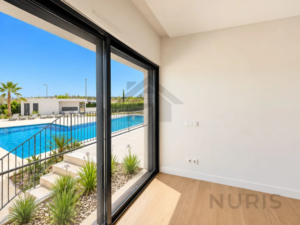Apartamento T2 para Venda em Estômbar e Parchal Foto 19