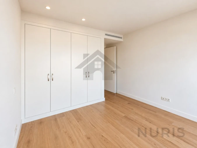 Apartamento T2 para Venda em Estômbar e Parchal Foto 12