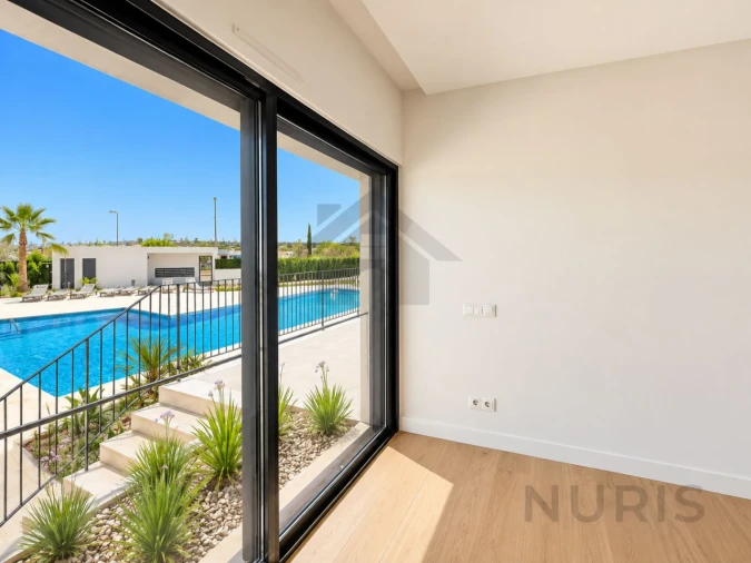 Apartamento T2 para Venda em Estômbar e Parchal Foto 19