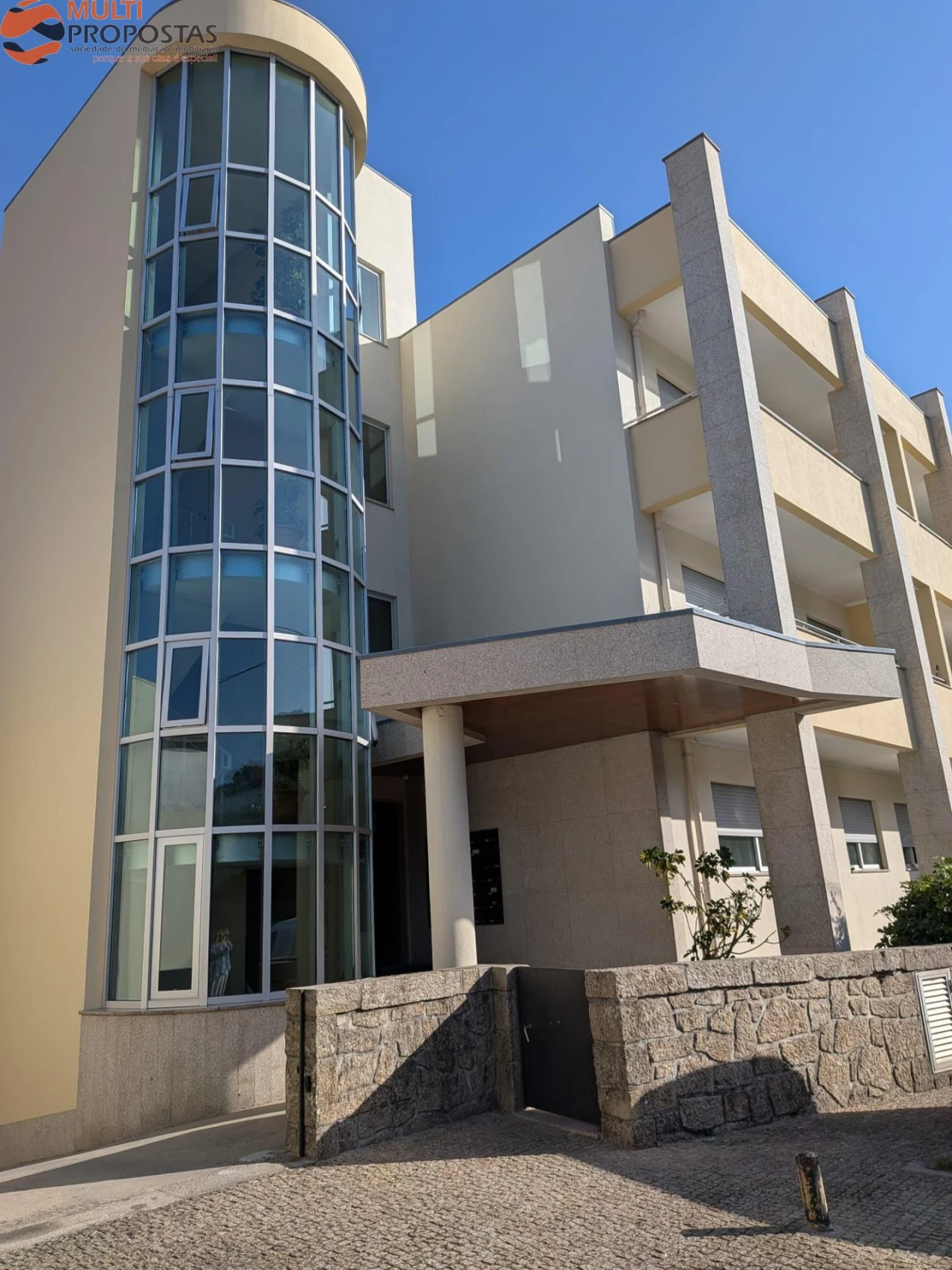 Apartamento para Venda em Gualtar Foto 2