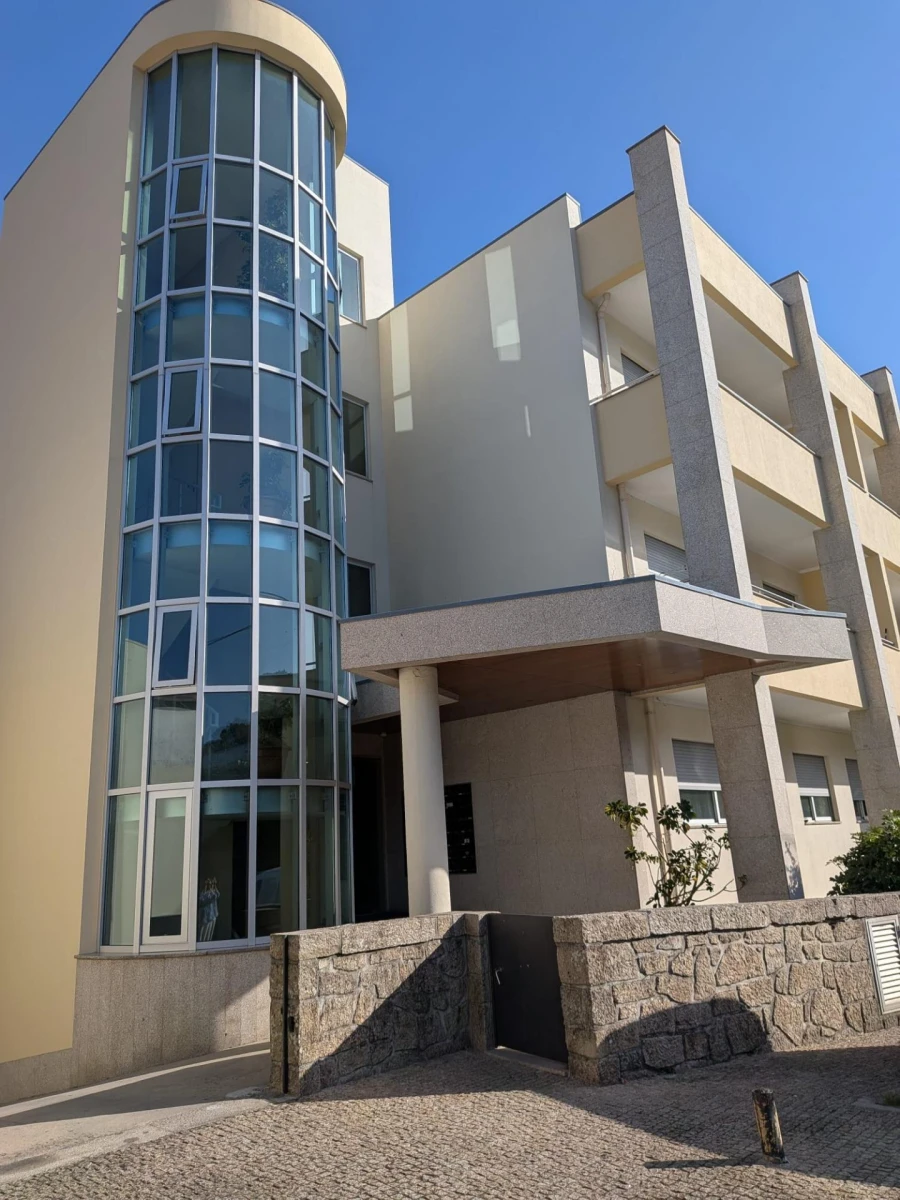Apartamento para Venda em Gualtar Foto 3