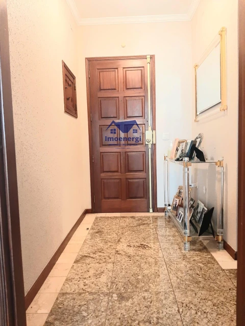 Apartamento T3 para Venda em Póvoa de Varzim, Beiriz e Argivai