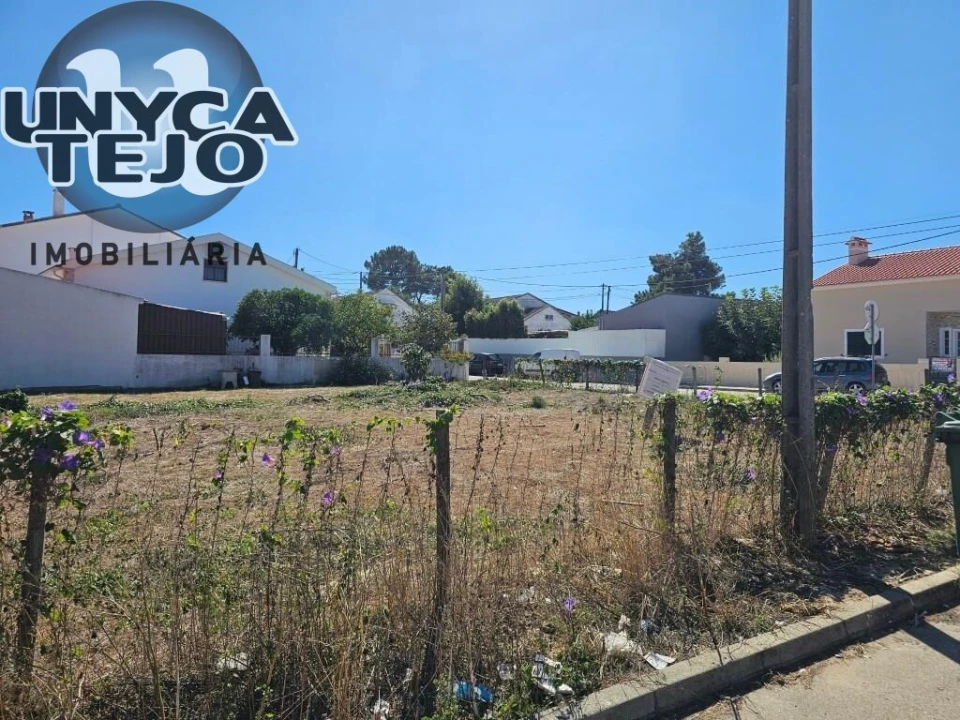 Moradia T4 para Venda em Quinta do Conde Foto 12