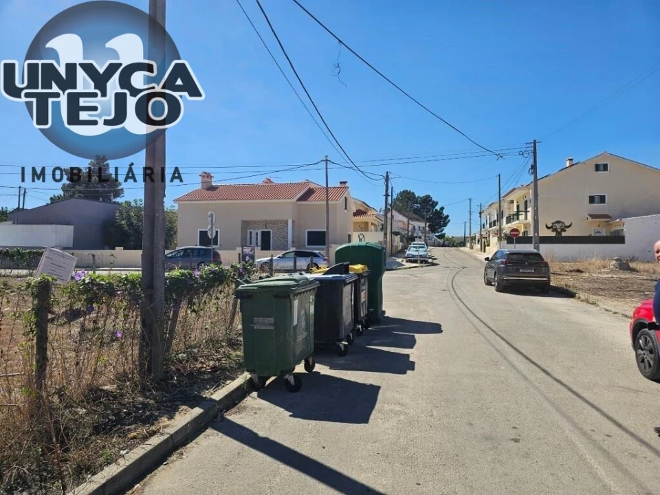 Moradia T4 para Venda em Quinta do Conde Foto 13