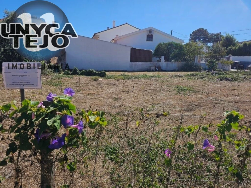 Moradia T4 para Venda em Quinta do Conde Foto 6