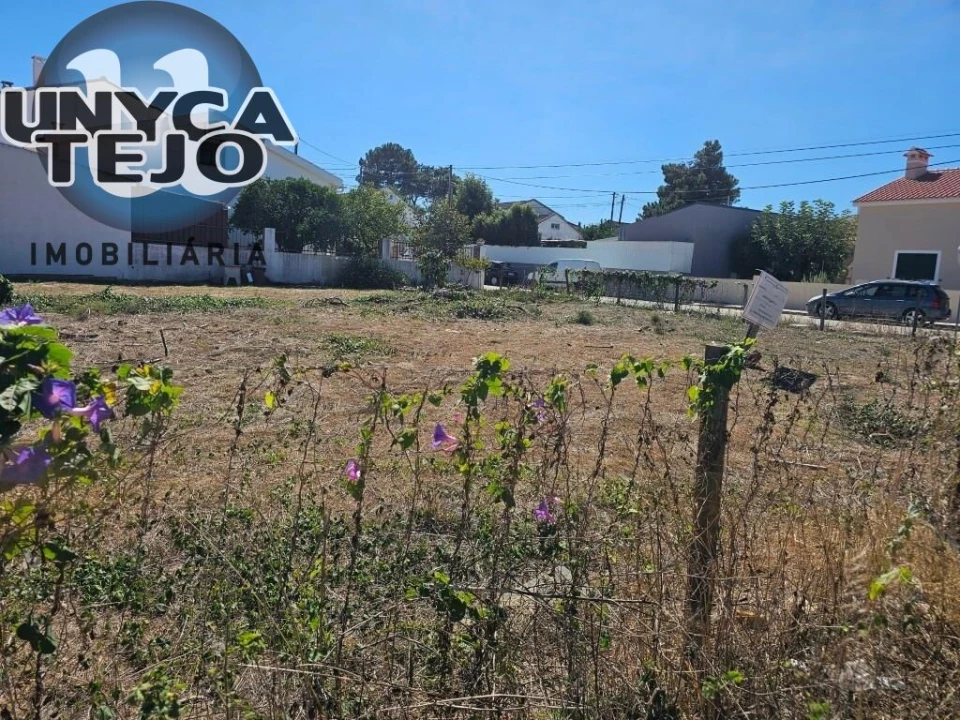 Moradia T4 para Venda em Quinta do Conde Foto 9