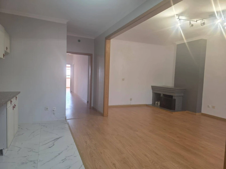 Apartamento T3 para Venda em Santa Maria da Feira, Travanca, Sanfins e Espargo Foto 3